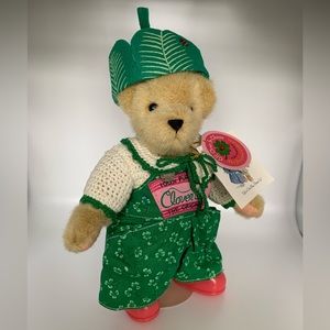 🍀Vintage Muffy VanderBear All Over In Clover, The Shamrock Collection Muffy.